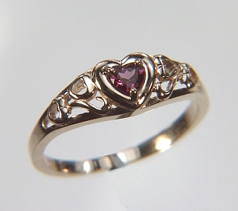 http://www.custom-engagement-rings.com/images/r70768.jpg